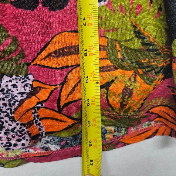 C&C California Linen Multicolor Safari Print Top - Picture 5 of 6
